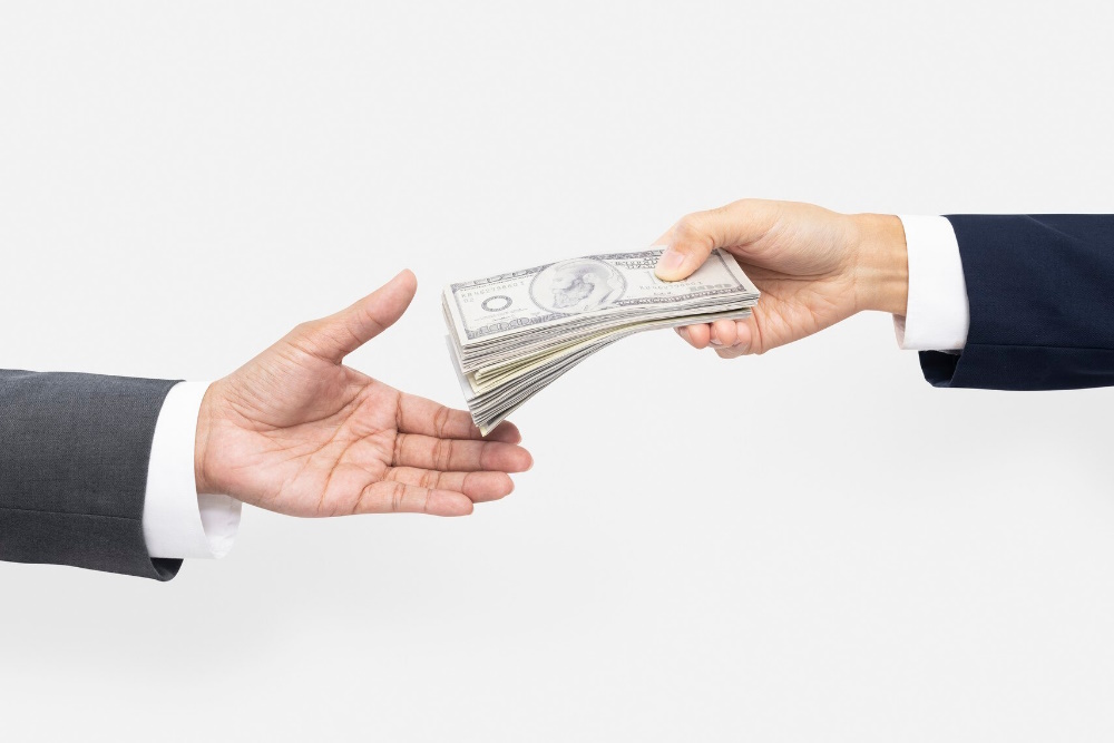 A Dutch payslip turning a gross salary into net pay